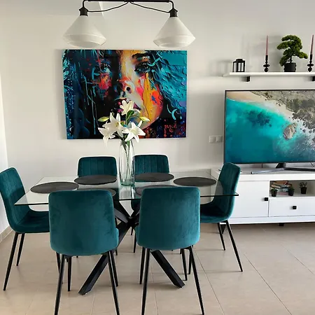 Relajate Junto Al Mar En Cala Alta